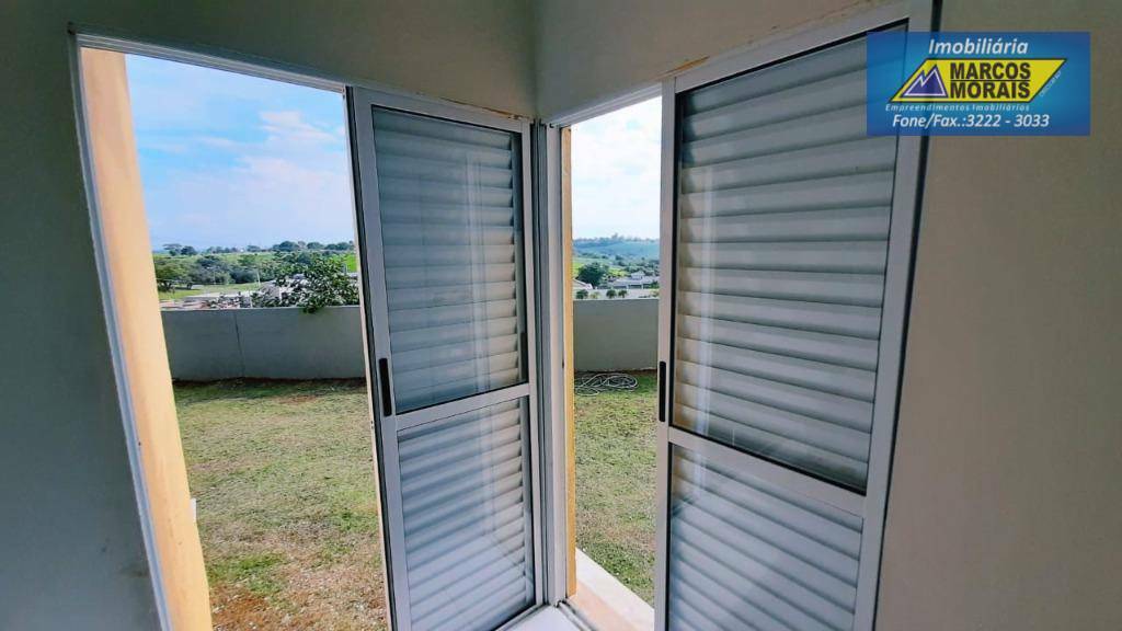 Casa de Condomínio à venda com 3 quartos, 300m² - Foto 20