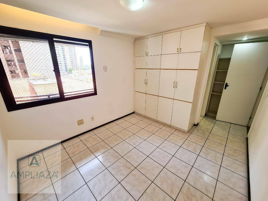 Apartamento à venda com 3 quartos, 137m² - Foto 18