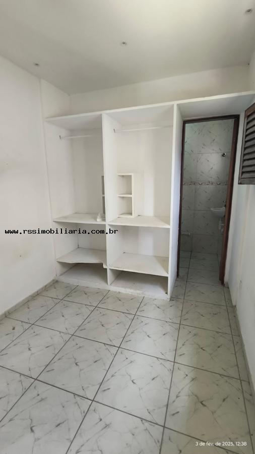 Casa à venda com 2 quartos, 70m² - Foto 10