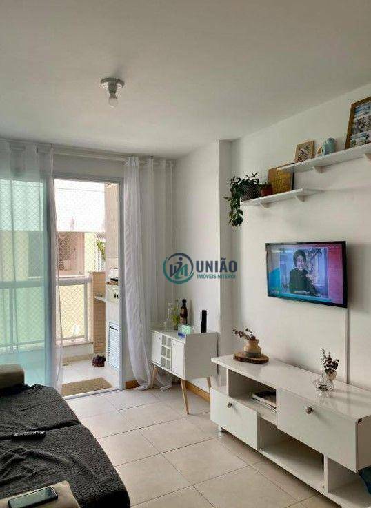 Apartamento à venda com 2 quartos, 65m² - Foto 3