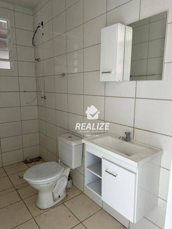 Casa à venda com 2 quartos, 45m² - Foto 6