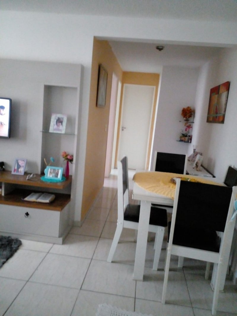 Apartamento à venda com 2 quartos, 47m² - Foto 2