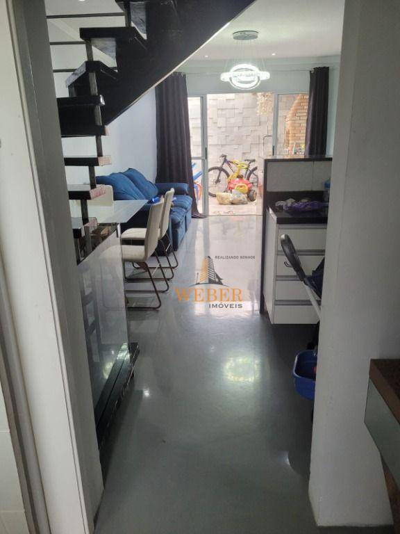 Sobrado à venda com 2 quartos, 68m² - Foto 11