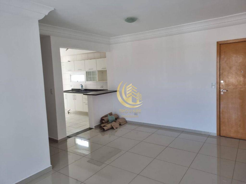 Apartamento à venda com 3 quartos, 85m² - Foto 4