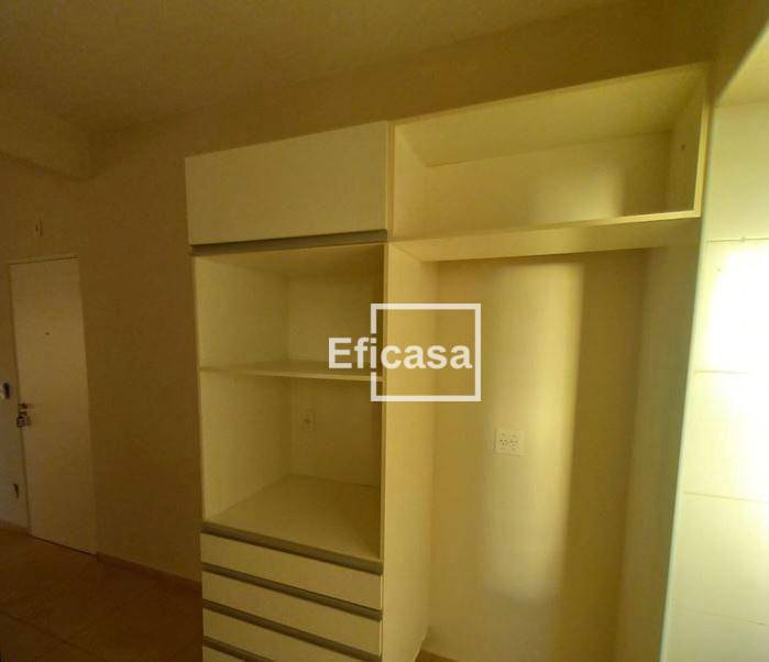 Apartamento à venda com 2 quartos, 70m² - Foto 1