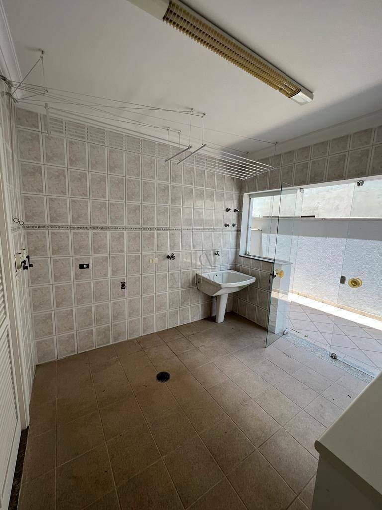 Casa de Condomínio à venda com 4 quartos, 550m² - Foto 16