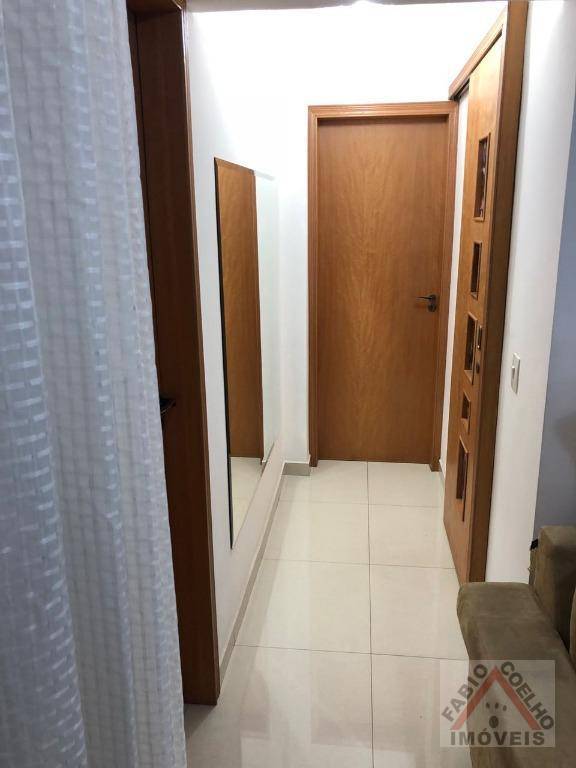 Apartamento à venda com 2 quartos, 60m² - Foto 10