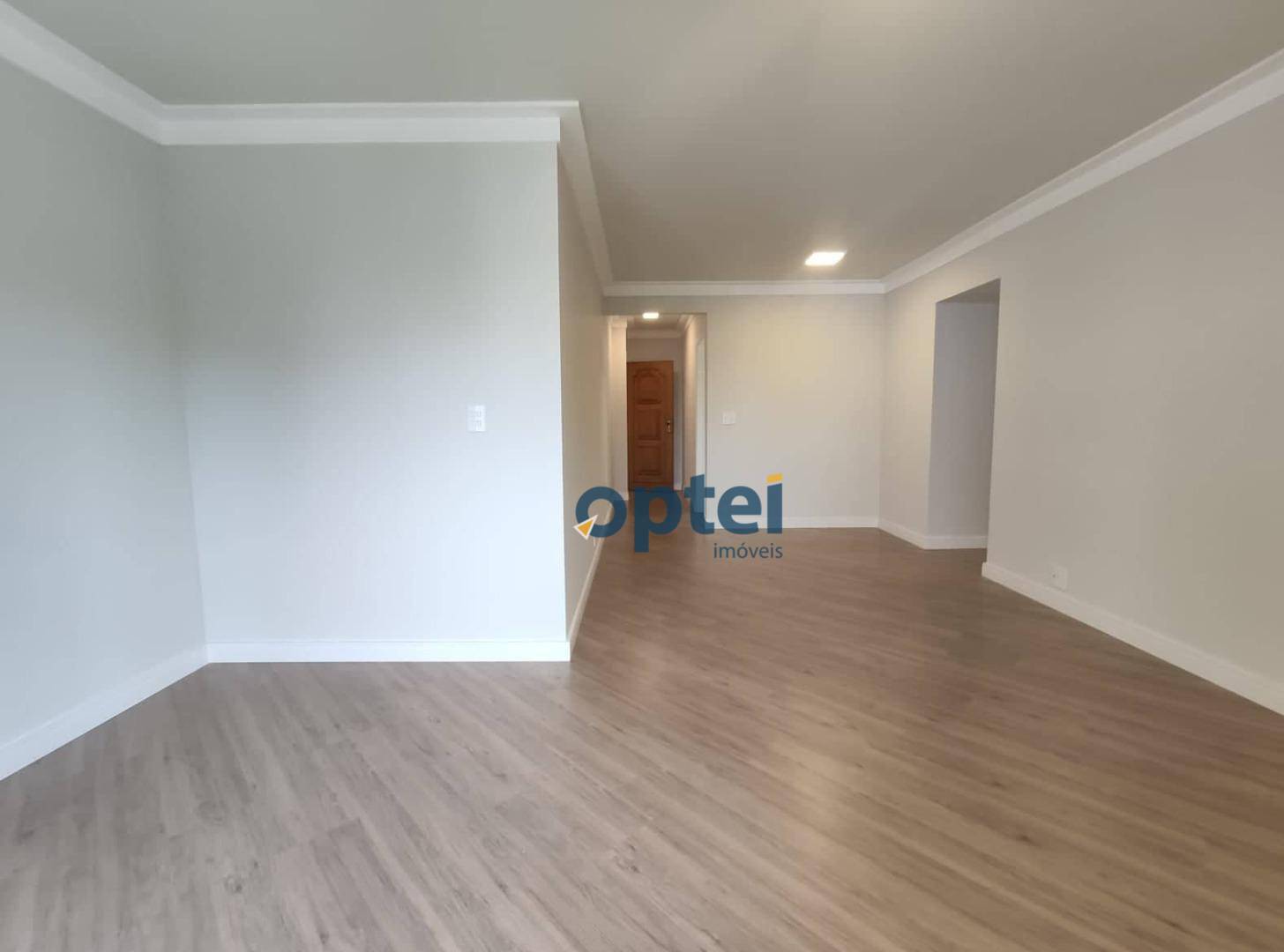 Apartamento à venda com 3 quartos, 102m² - Foto 2