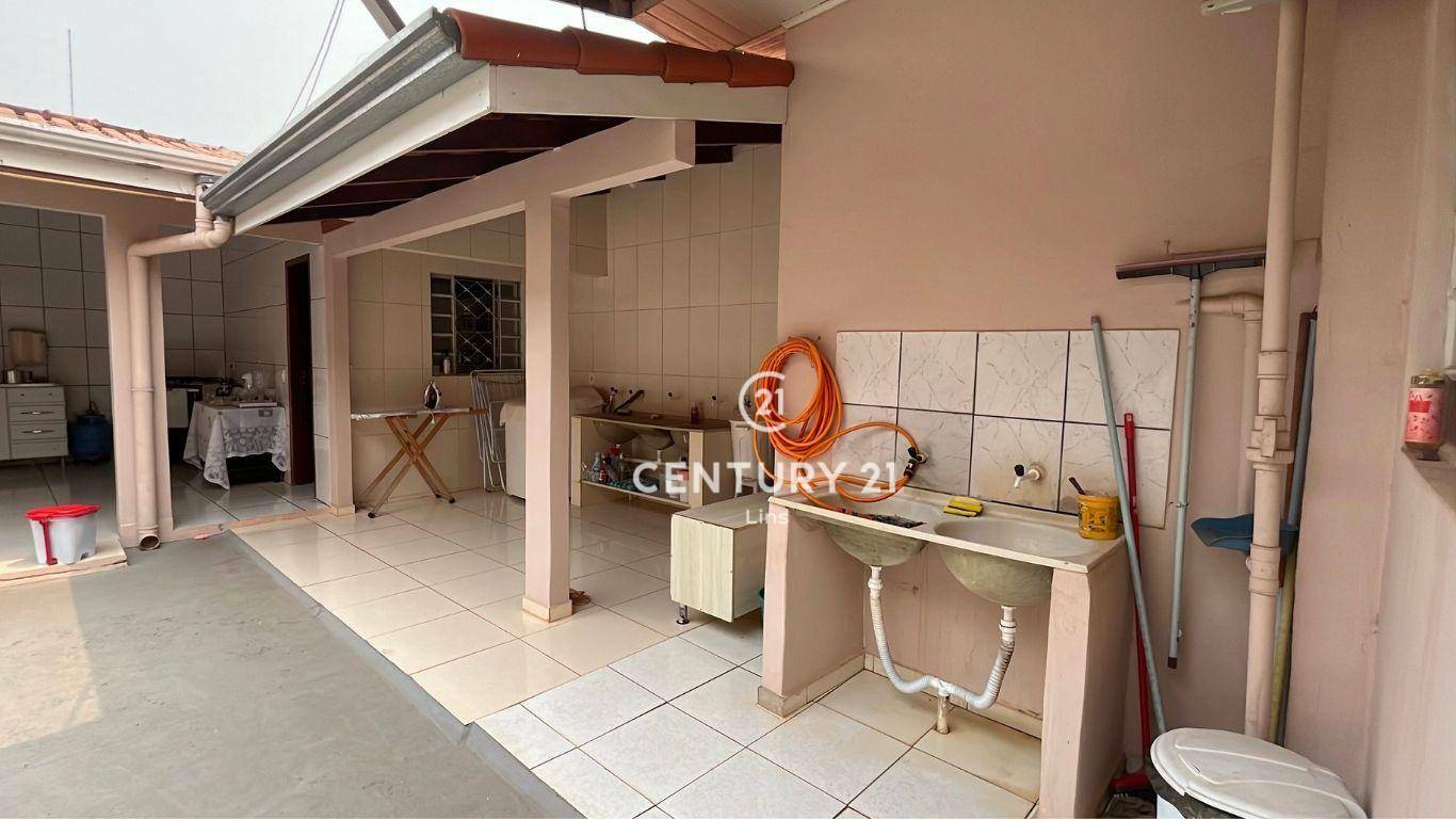 Casa à venda com 3 quartos, 197m² - Foto 13