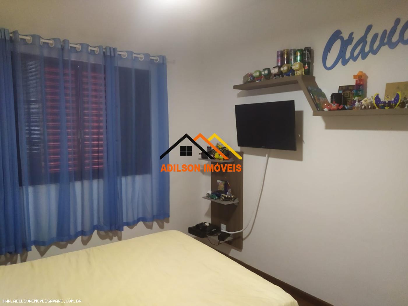 Casa à venda com 3 quartos, 250m² - Foto 6