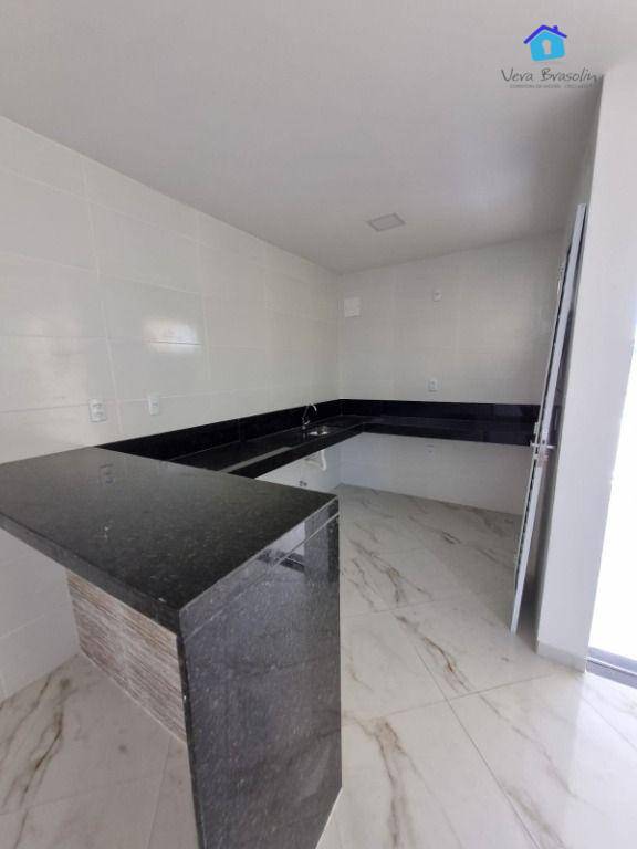 Casa à venda com 3 quartos, 108m² - Foto 11