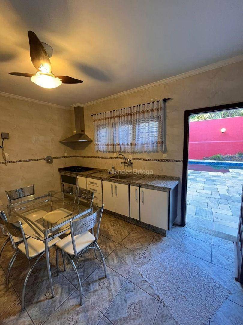 Casa de Condomínio para alugar com 5 quartos, 600m² - Foto 19