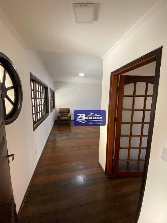 Sobrado à venda e aluguel com 3 quartos, 337m² - Foto 11