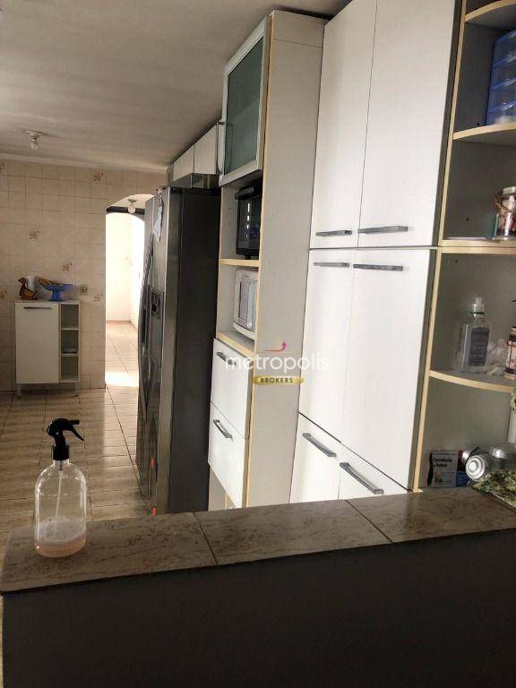 Sobrado à venda com 4 quartos, 200m² - Foto 6