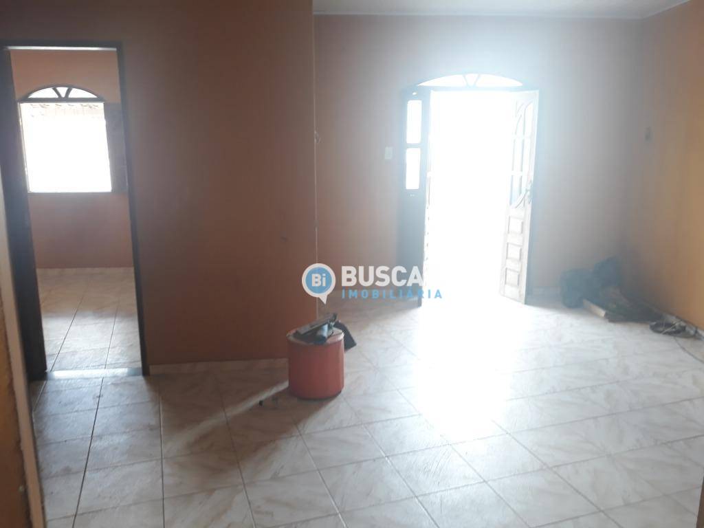 Casa à venda com 2 quartos, 47m² - Foto 10