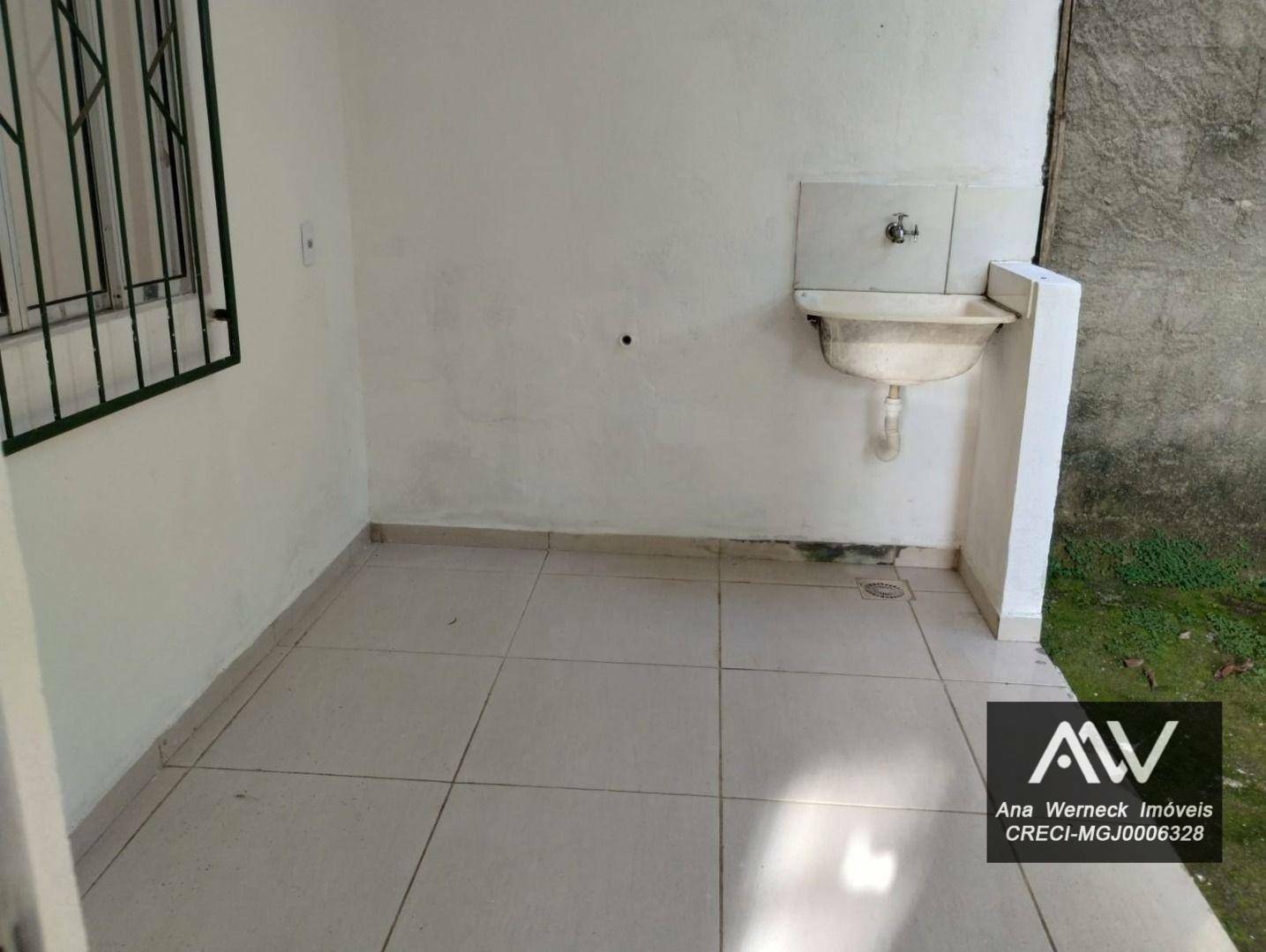 Casa à venda com 2 quartos, 79m² - Foto 17