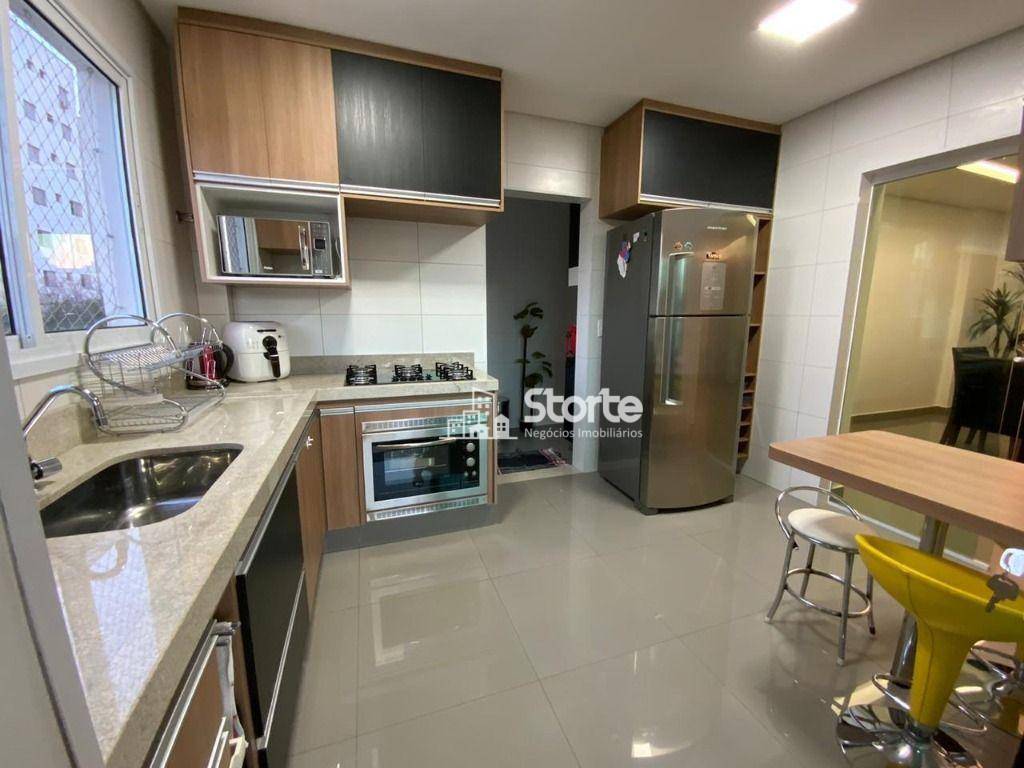 Apartamento à venda com 3 quartos, 112m² - Foto 13