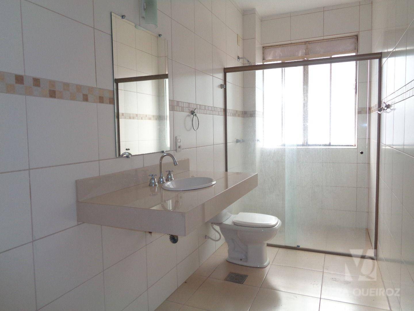 Apartamento para alugar com 3 quartos, 80m² - Foto 11