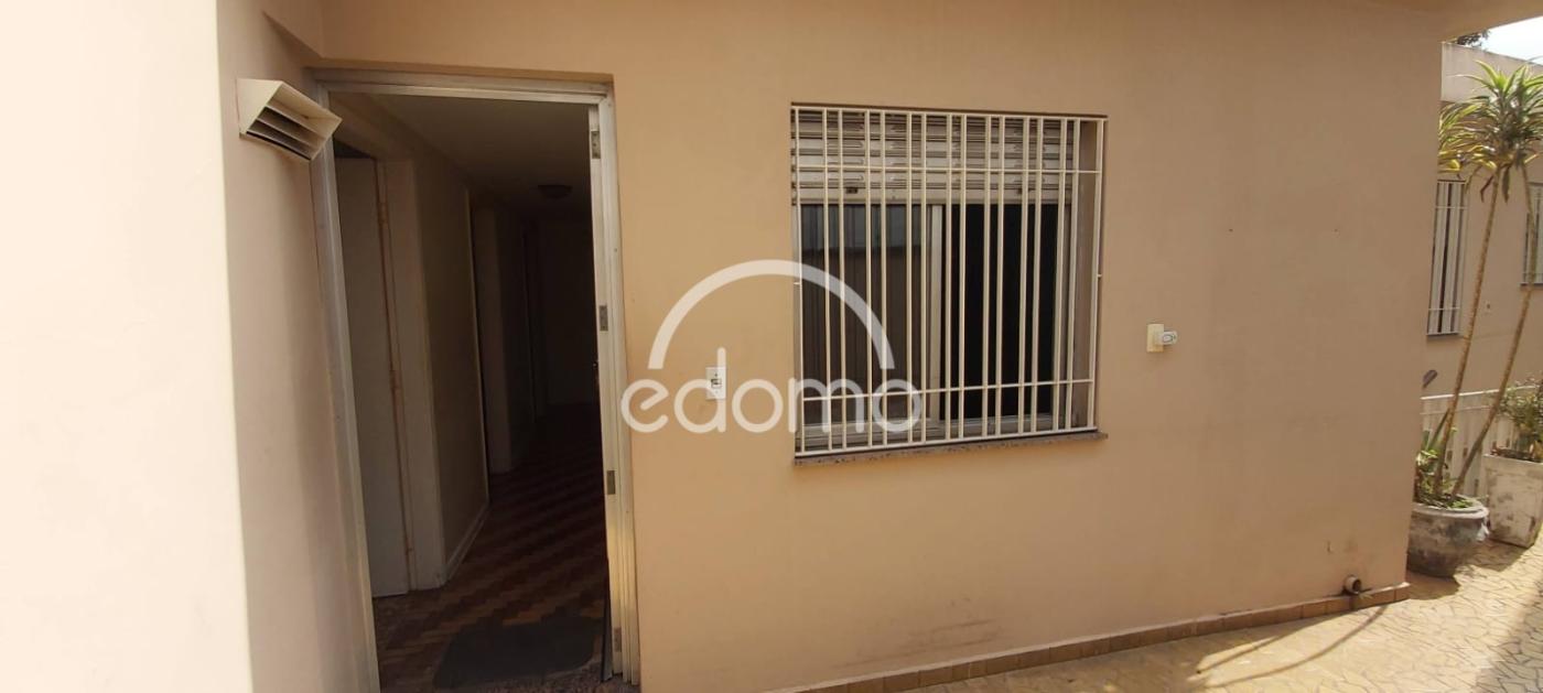 Casa à venda com 3 quartos, 239m² - Foto 15