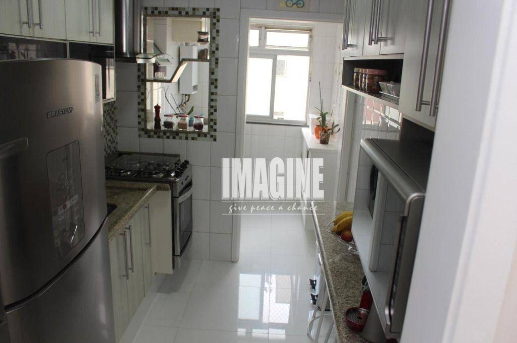 Apartamento à venda com 3 quartos, 63m² - Foto 12