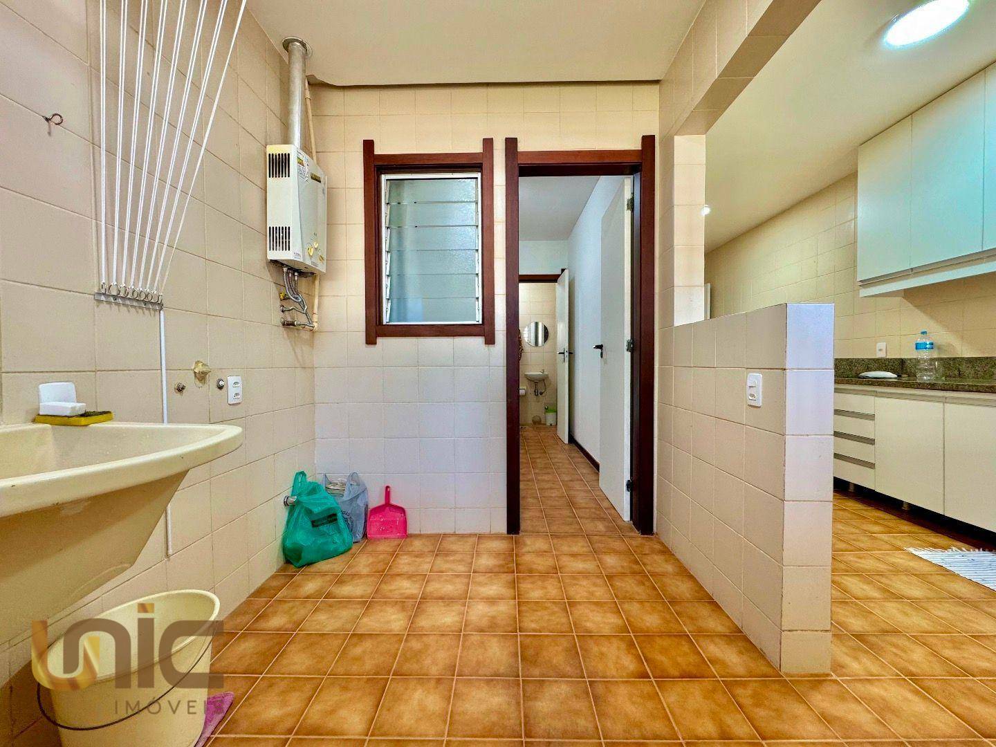 Apartamento à venda com 3 quartos, 140m² - Foto 34