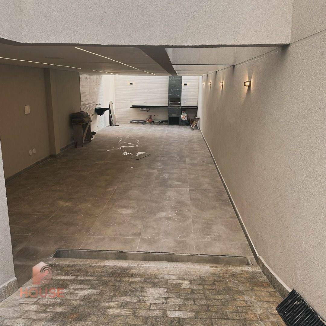 Sobrado à venda com 3 quartos, 158m² - Foto 3