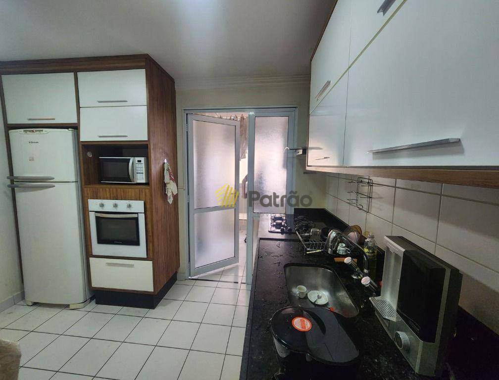 Apartamento à venda com 3 quartos, 106m² - Foto 10