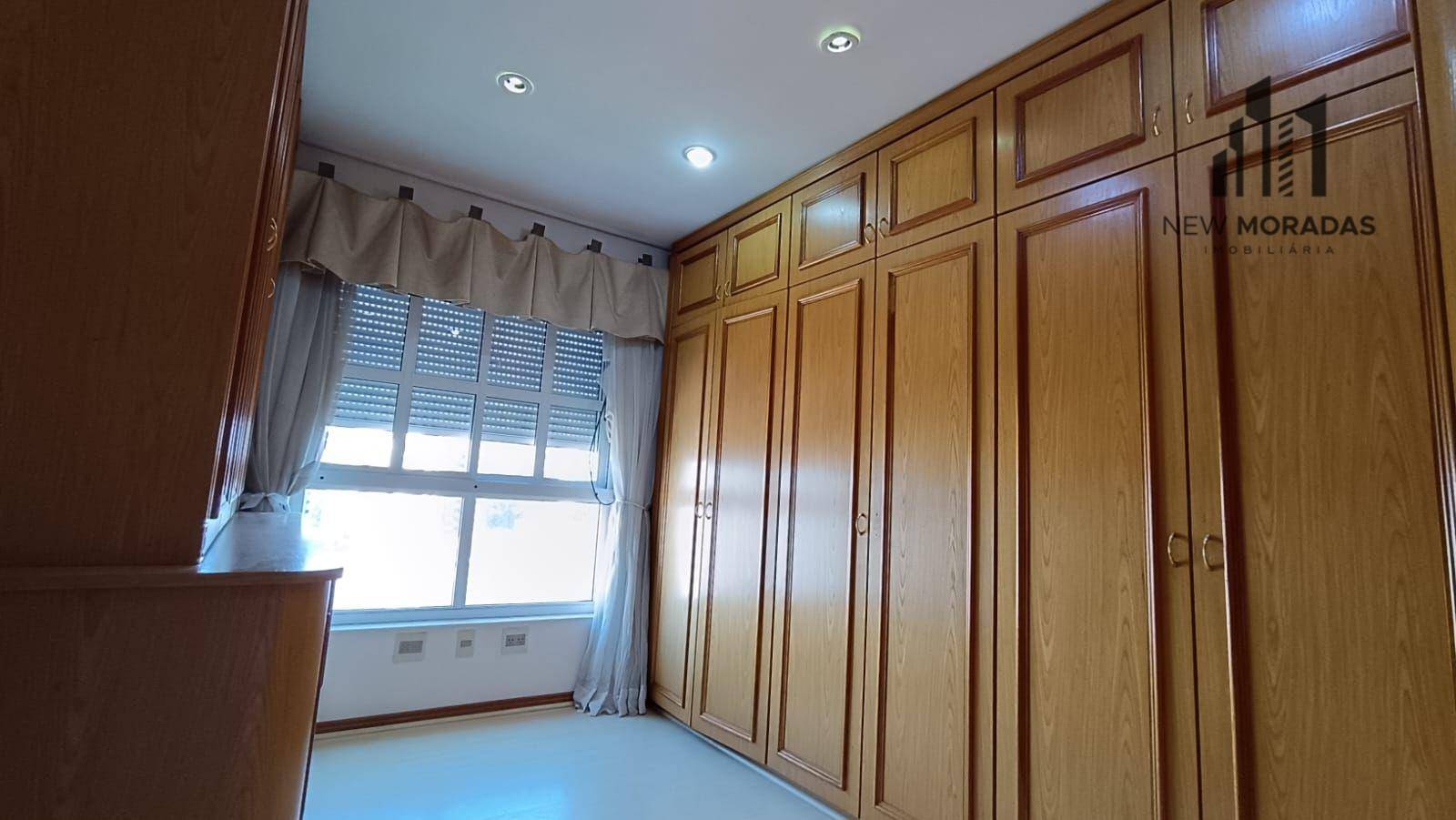 Apartamento à venda com 4 quartos, 149m² - Foto 24