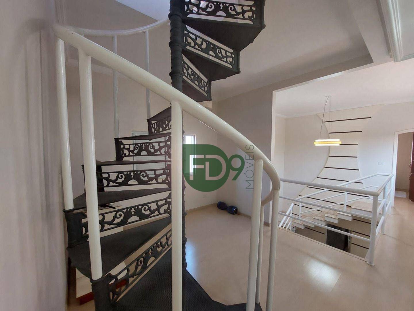 Casa à venda com 3 quartos, 267m² - Foto 28