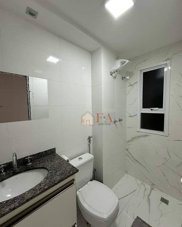 Apartamento à venda com 2 quartos, 67m² - Foto 4