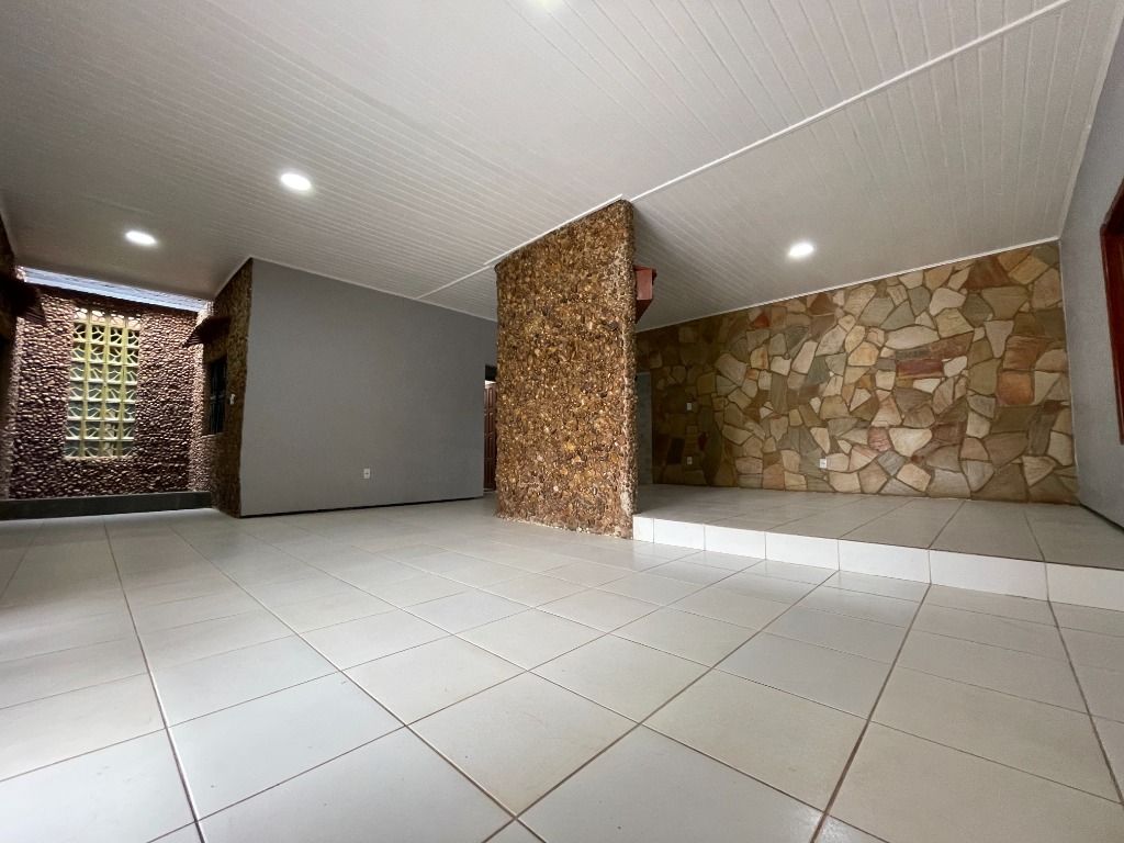 Casa à venda com 4 quartos, 400m² - Foto 4