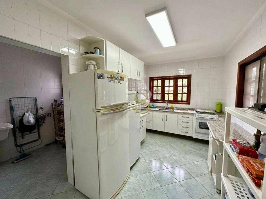 Chácara à venda com 5 quartos, 400m² - Foto 9