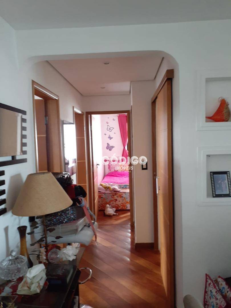 Apartamento à venda com 3 quartos, 95m² - Foto 1