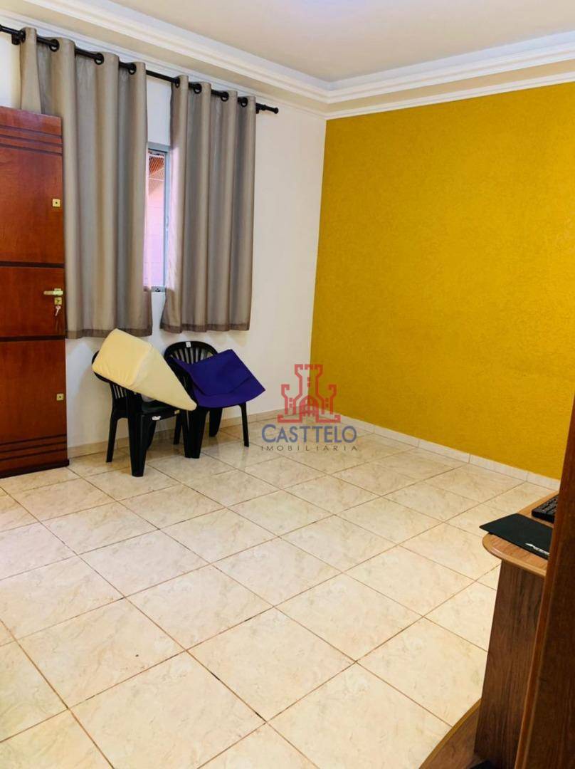 Casa à venda com 2 quartos, 90m² - Foto 3