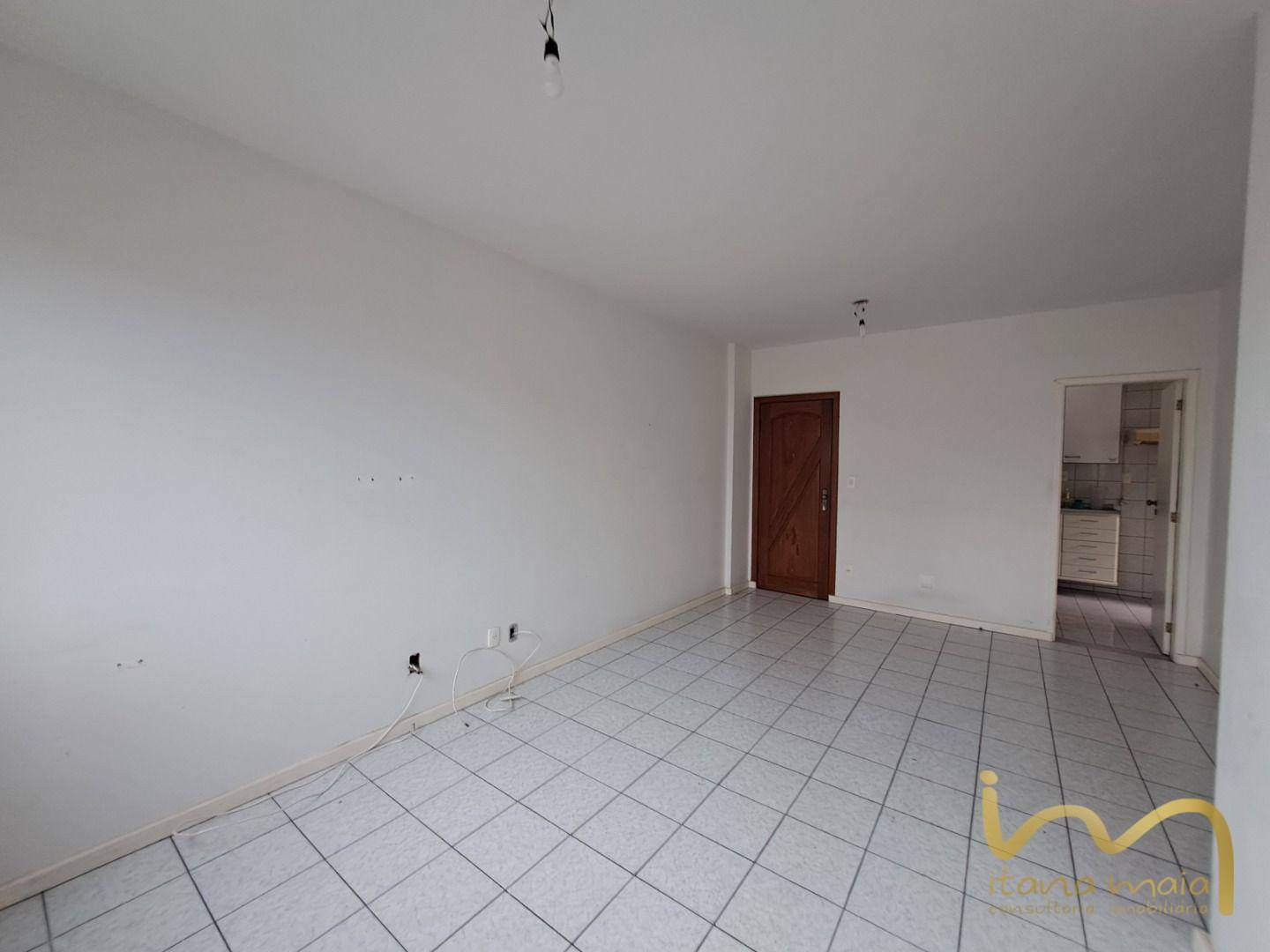 Apartamento à venda com 2 quartos, 67m² - Foto 19