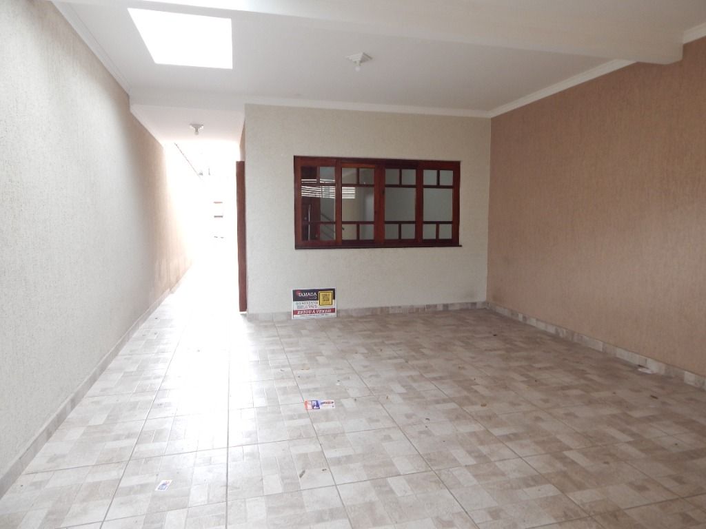 Sobrado à venda com 3 quartos, 130m² - Foto 2