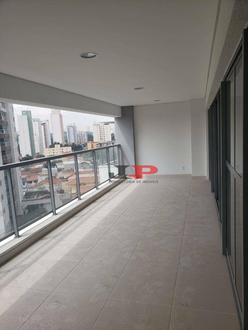 Apartamento à venda com 3 quartos, 181m² - Foto 1