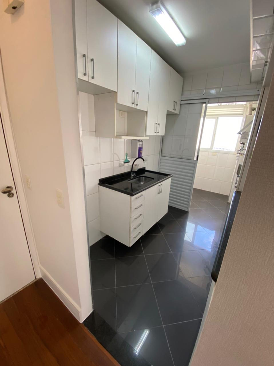 Apartamento à venda com 2 quartos, 56m² - Foto 11