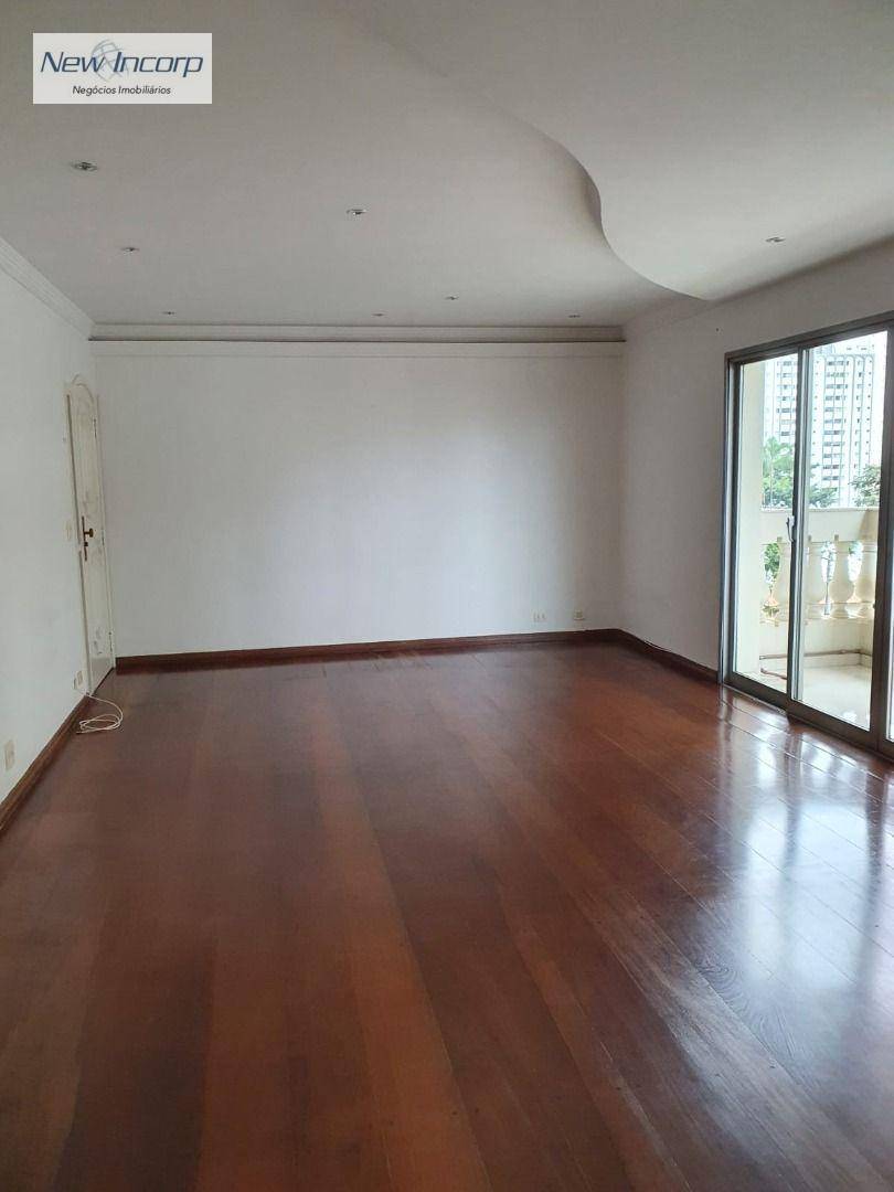 Apartamento à venda com 3 quartos, 140m² - Foto 17