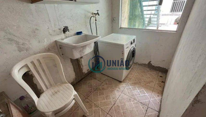 Casa à venda com 4 quartos, 200m² - Foto 21