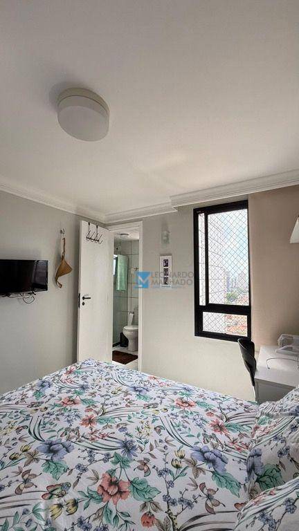 Apartamento à venda com 3 quartos, 106m² - Foto 3