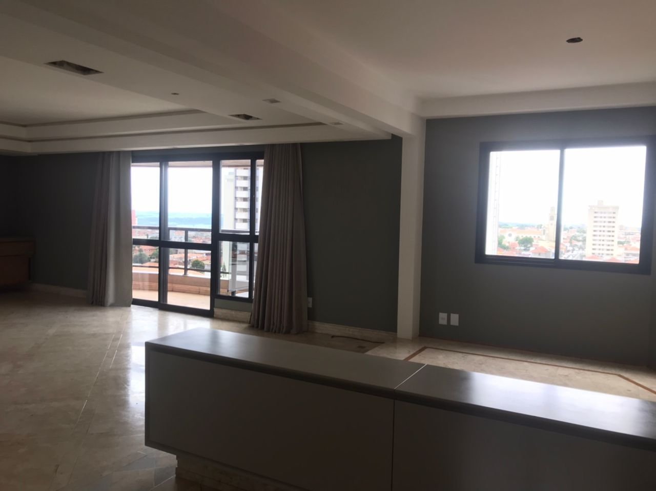 Apartamento para alugar com 4 quartos, 100m² - Foto 1