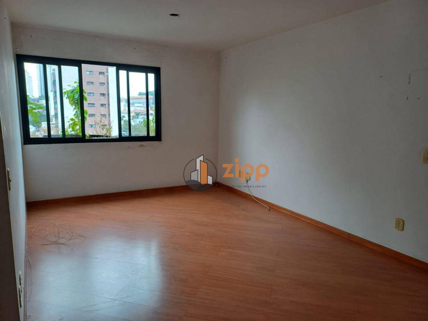 Apartamento à venda com 3 quartos, 103m² - Foto 1