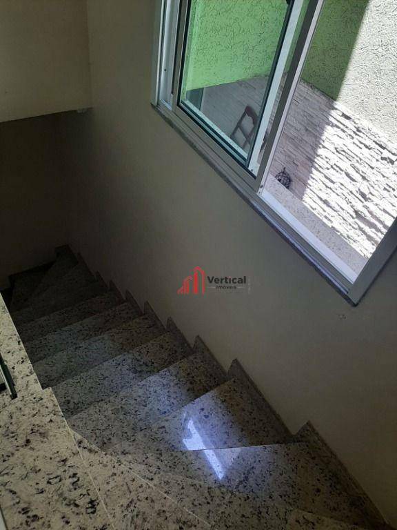 Casa à venda e aluguel com 3 quartos, 180m² - Foto 37