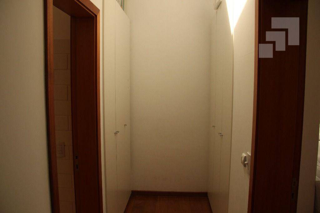 Sobrado à venda com 4 quartos, 540m² - Foto 5