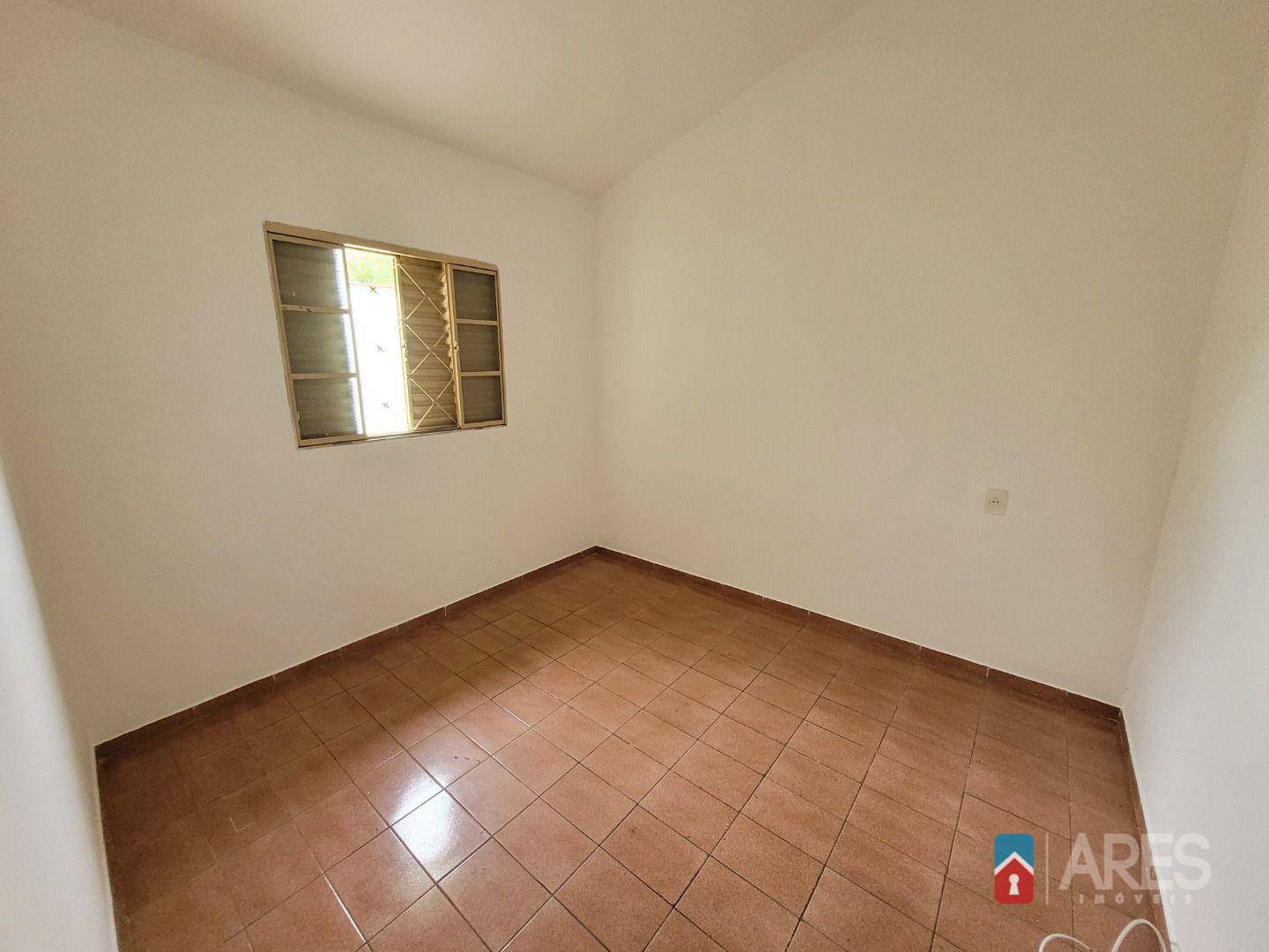 Casa à venda com 2 quartos, 140m² - Foto 9