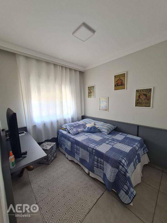 Apartamento à venda com 3 quartos, 78m² - Foto 18