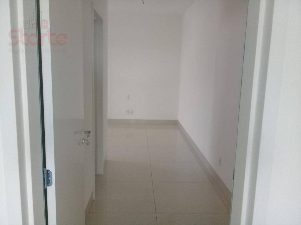 Apartamento à venda com 3 quartos, 143m² - Foto 33