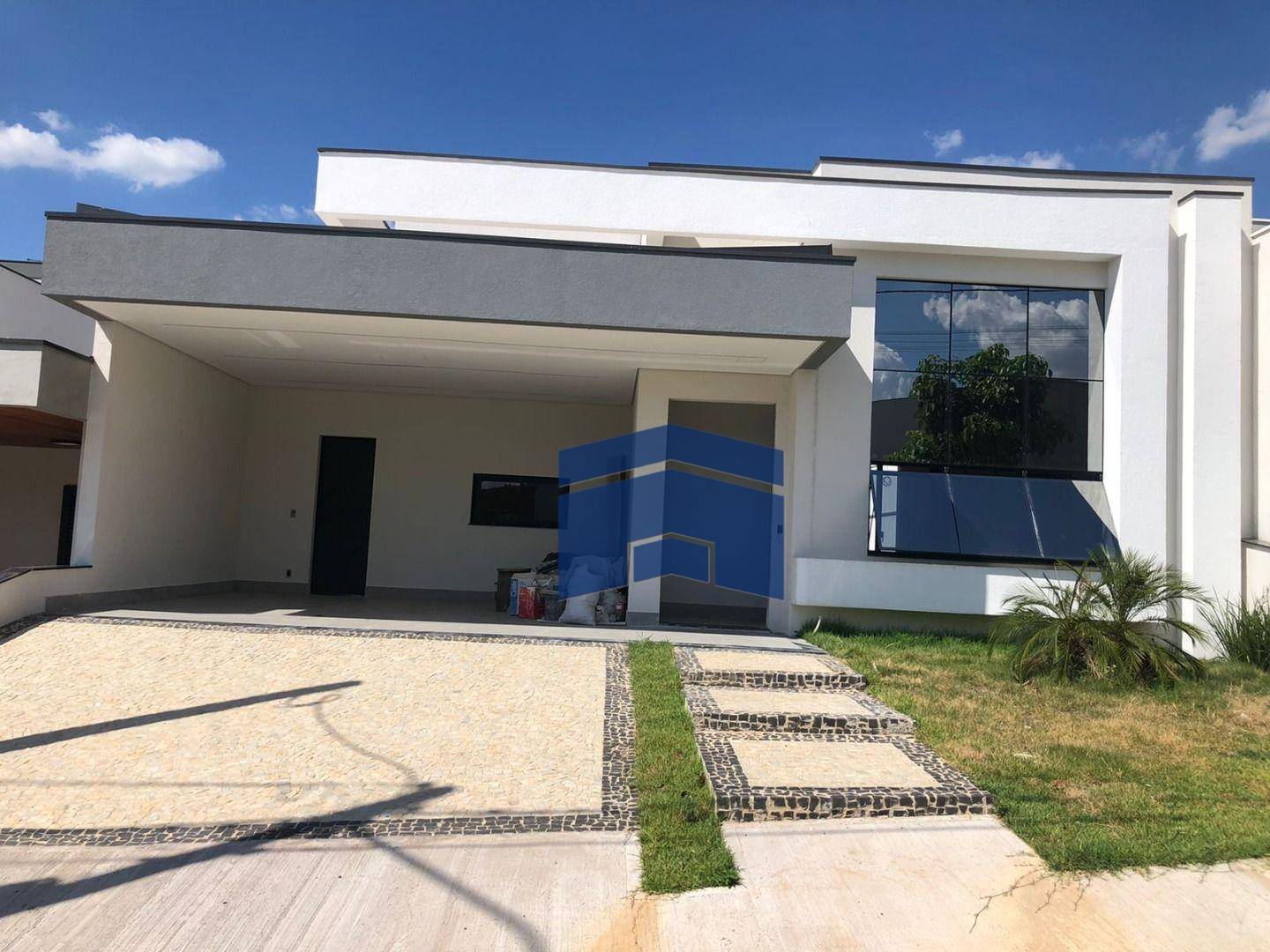 Casa de Condomínio à venda com 3 quartos, 191m² - Foto 1