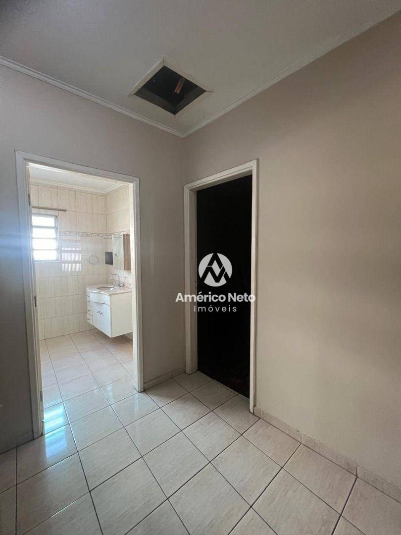 Casa à venda e aluguel com 2 quartos, 240m² - Foto 16